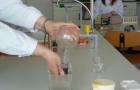 2011.04.14. Kémiai laborkísérletek Kutasi Zsuzsannával 